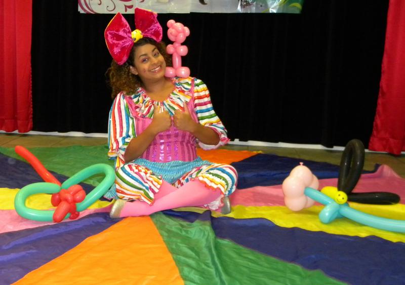 Glitzy the clown